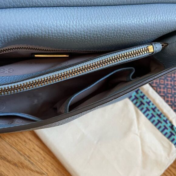 NWT . Tory Burch Britten Flap Shoulder Bag Blue Cloud - Picture 8 of 13